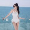 Bikini 1 mảnh đi biển gợi cảm