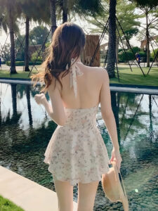 bikini 1 mảnh dạng vay hoa xinh