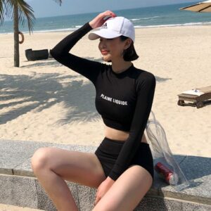 Short bikini thể thao