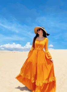 Đầm maxi tay bồng cổ điển