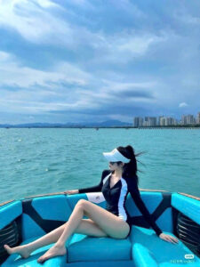 bikini 1 mảnh dài tay