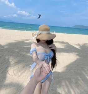 monokini xinh