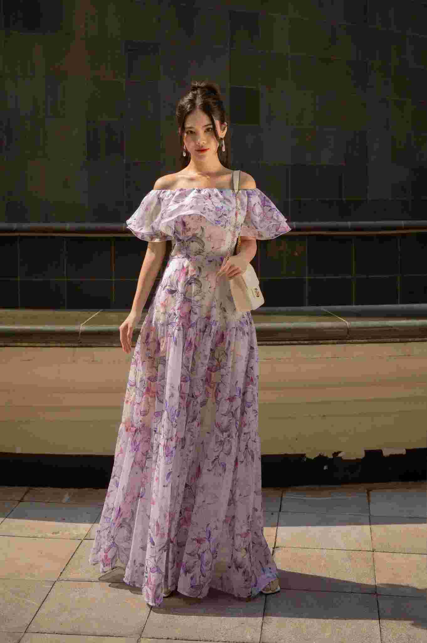 Đầm maxi trễ vai hoa nhí tím 68